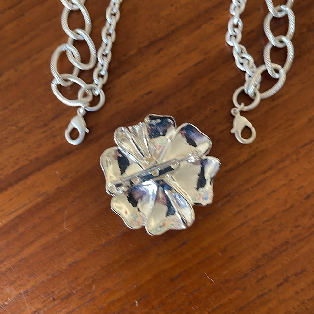 Necklace - Picture 5 of 5